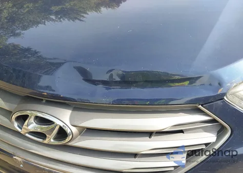 2017 Hyundai Santa Fe Sport 2.0T Se from USA, damaged, VIN 5XYZUDLAXHG464555